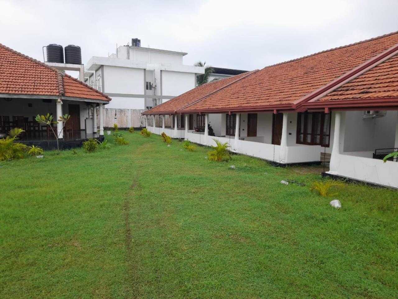 Blu Marine Nilaveli Hotel Triquinimale Exterior foto